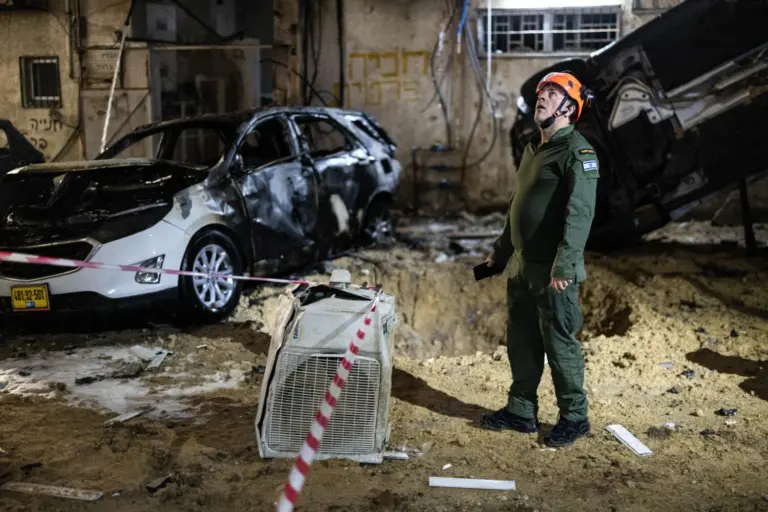 Irán ataca con misiles y drones a fuerzas estadounidenses y objetivos israelíes