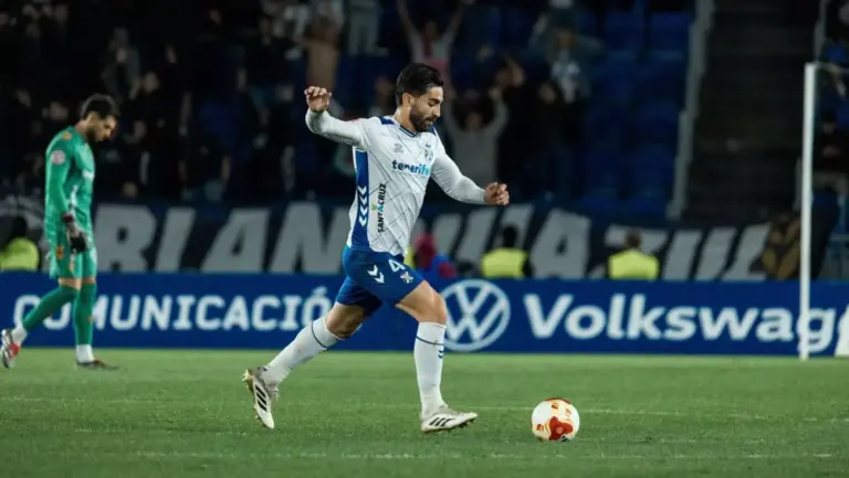 José León alcanza 150 partidos como jugador del CD Tenerife