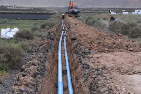 El encarecimiento de la energía amenaza el precio del agua en Canarias, que reclama financiación segura