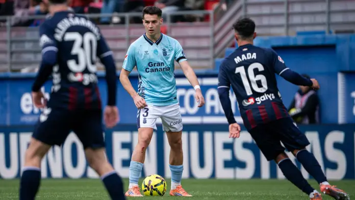 A la UD Las Palmas se le escapan los puntos en su visita al SD Eibar