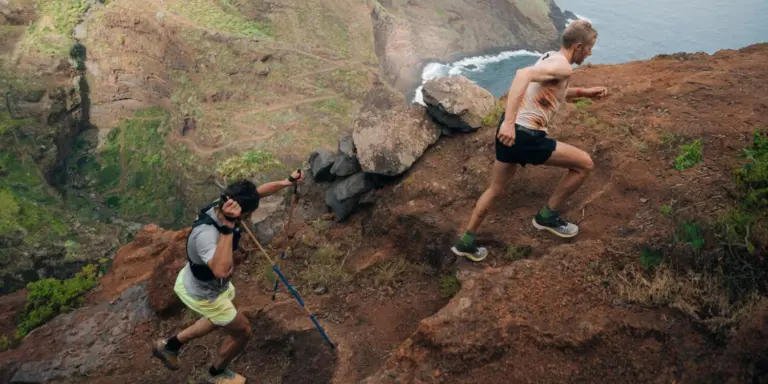 Manuel Merillas y Sara Alonso conquistan Acantilados del Norte en La Palma