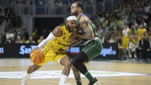 70-95 | La Laguna Tenerife arrolla al Unicaja con una exhibición de Patty Mills | J23 Liga Endesa 25-26