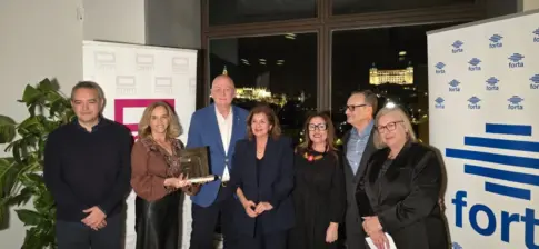 ‘El Camping’, de Telemadrid, gana el premio Pello Sarasola 2025