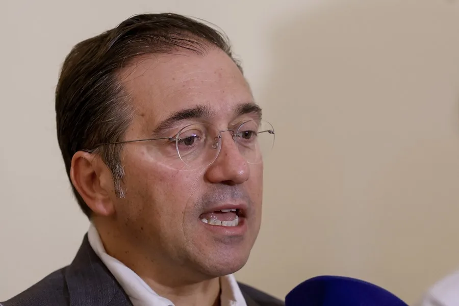 Los primeros 22 españoles salen de Irán hacia Madrid