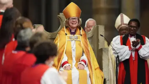 «Ídolos de Tara» aborda esta semana el papel de las mujeres en la Iglesia