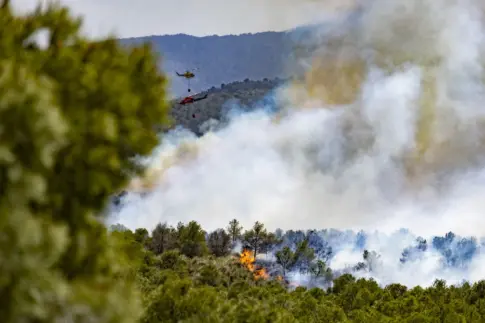 Estabilizado el incendio forestal en Murcia que ha arrasado 400 hectáreas