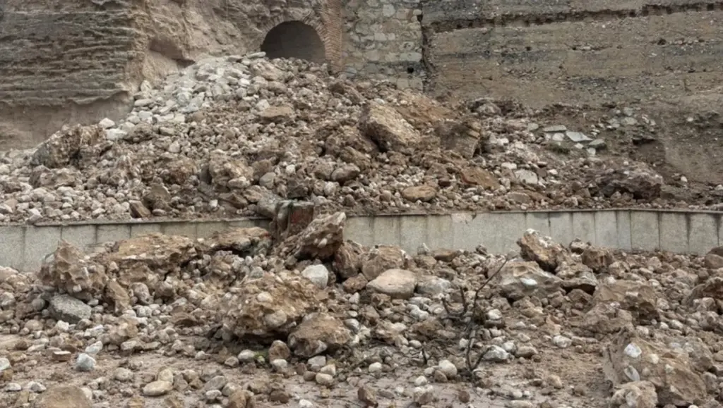 La Torre se encontraba a la entrada al castillo, donde para este sábado estaban programadas varias visitas "con centenares de personas"