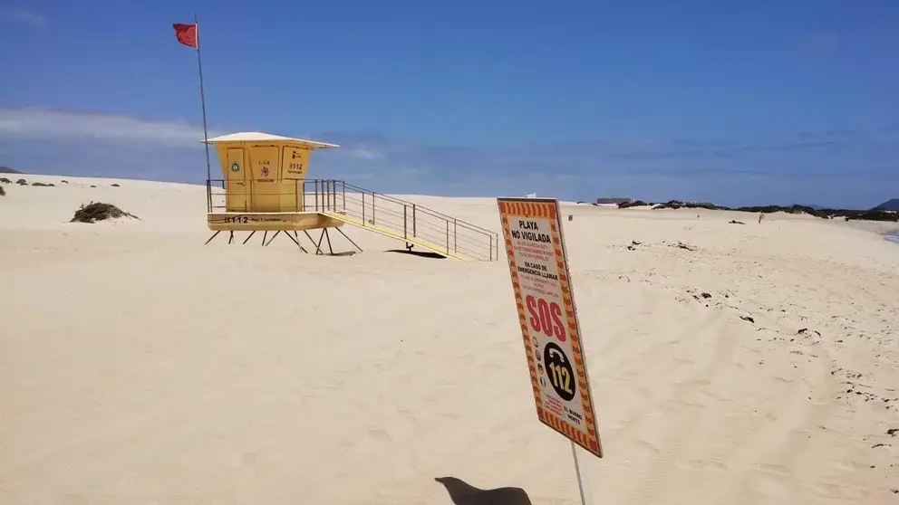 Afirman que en Grandes Playas de Corralejo tendría que haber mínimo 12 socorristas por día y apenas llegan a la mitad