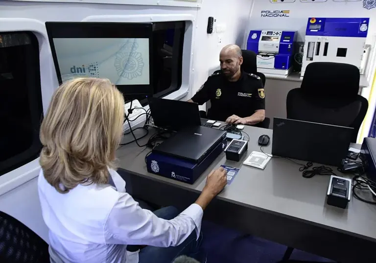 El Hierro contará con un servicio permanente de la Policía Nacional para trámites de documentación