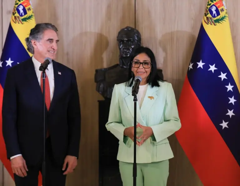 EEUU y Venezuela restablecen relaciones diplomáticas para «promover la estabilidad»