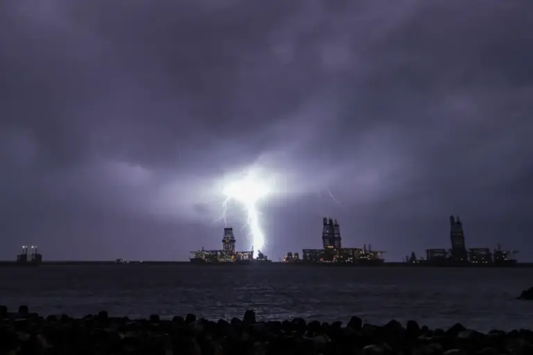 La borrasca Therese dejará rachas de viento de 90 km/h y lluvias acumuladas de casi 200 litros