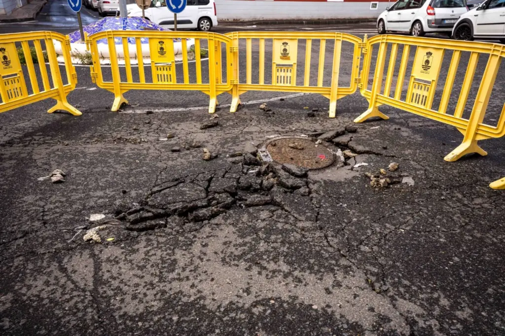 Efectos de la borrasca 'Therese' en Santa Lucía de Tirajana, Gran Canaria. Imágenes cedidas por el Ayuntamiento