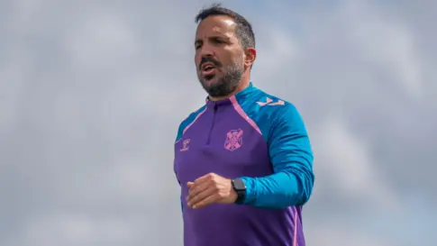 El CD Tenerife Femenino B recibe al SE AEM tras certificar la permanencia