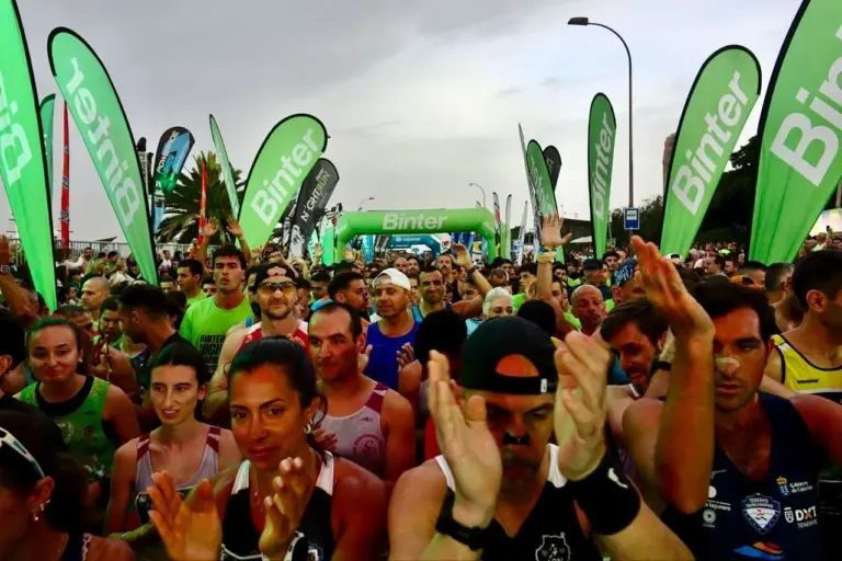 Noche de récords en la novena edición de la “Binter NightRun”