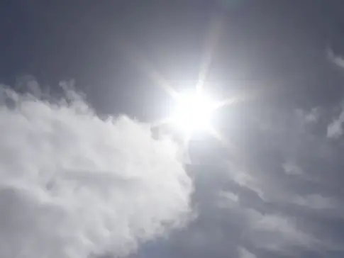 Fin de semana marcado por viento intenso, calor y calima en Canarias