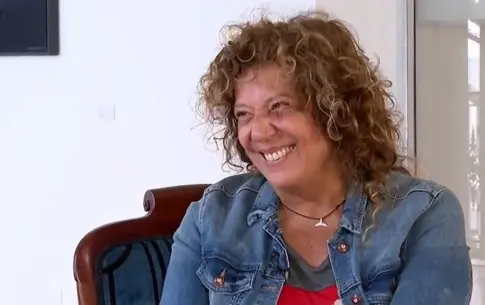 Rosana emociona en Entre Nosotras al hablar de su vida, el éxito y su proyecto OMOW