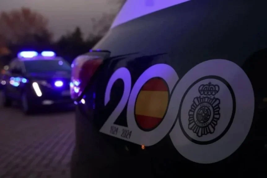 La Policía Nacional evita un intento autolítico y detiene a un varón tras una intervención de riesgo