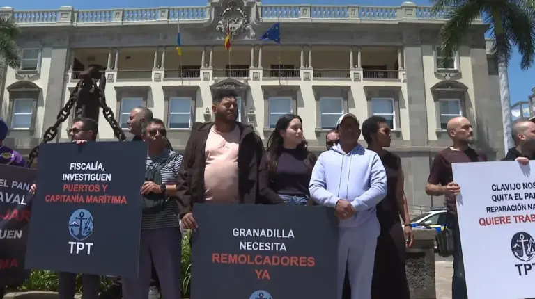 Trabajadores portuarios de Tenerife denuncian «decisiones sucias» en la gestión de los puertos