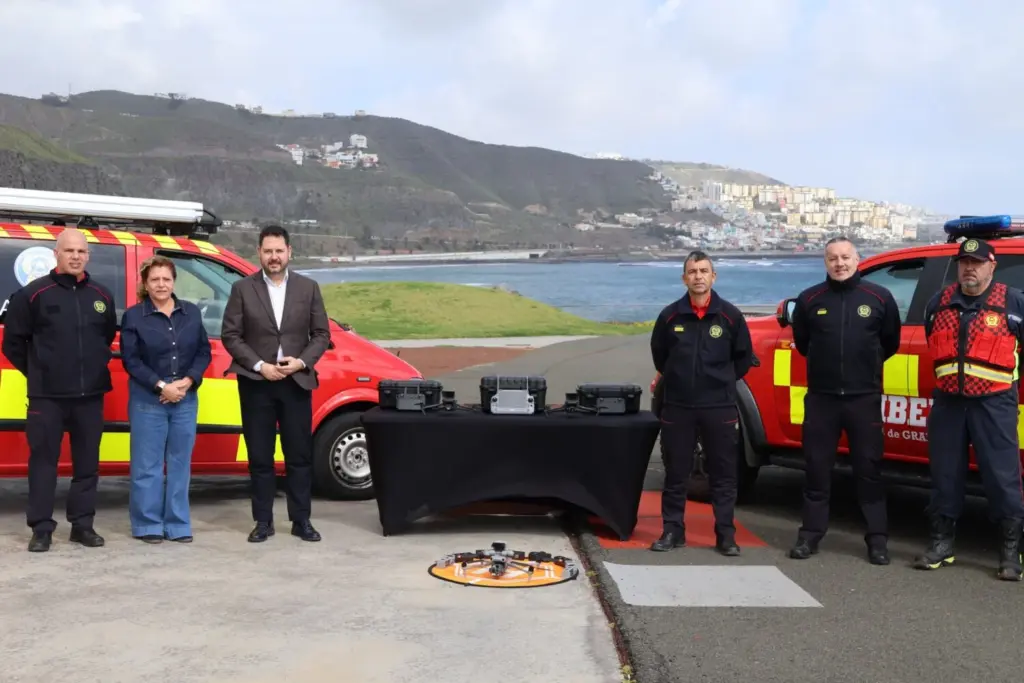 Los bomberos de Las Palmas de Gran Canaria refuerzan su flota aérea