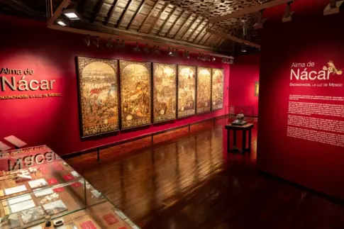 Los enconchados iluminan la Casa de Colón