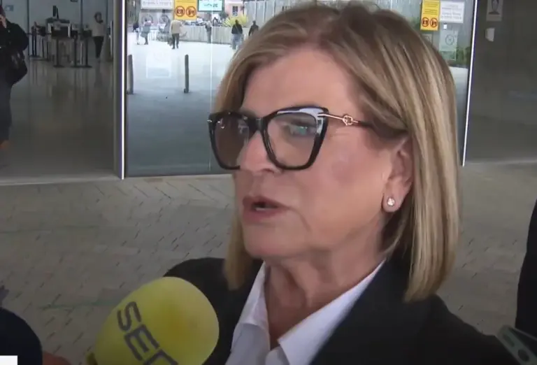 Medina afirma estar «muy tranquila» tras comparecer ante el juez por el ‘caso Valka’
