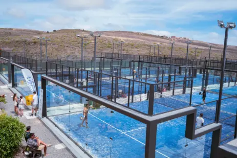 El Open Foncal 3.0 reúne en Gran Canaria a los mejores talentos del pádel regional