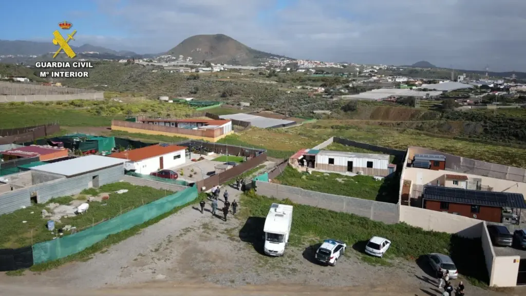 Precinto de nueve obras ilegales en Telde. Imagen Guardia Civil