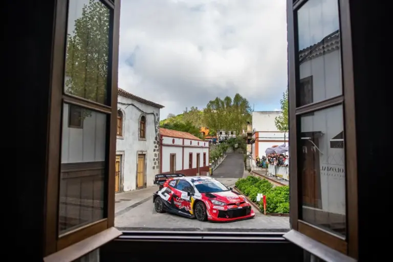 Solberg sufre un accidente en ‘Ingenio-Valsequillo’ y dice adiós al Rally Islas Canarias