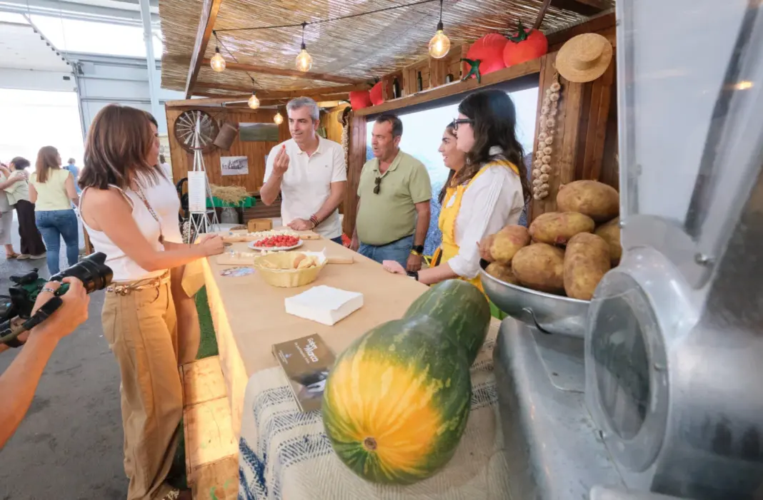Visita a Feaga. Imagen Gobierno de Canarias