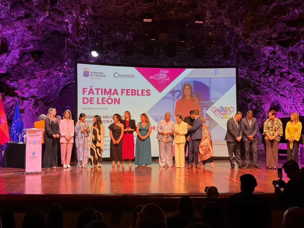 Canarias reconoce en Lanzarote a una veintena de referentes del deporte femenino