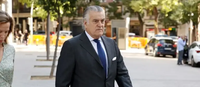 Bárcenas confirma que encargó a un preso borrar audios «relacionados» con Rajoy