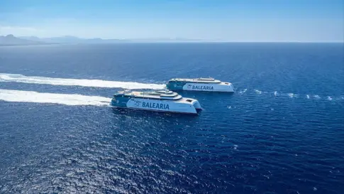 Baleària impulsará la conectividad con Canarias y prevé invertir 45 millones