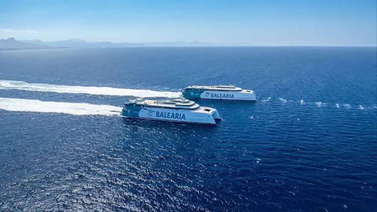 Baleària impulsará la conectividad con Canarias y prevé invertir 45 millones