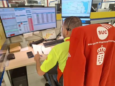 Herido un motorista de 54 años tras sufrir una caída en la TF-28, en Arico