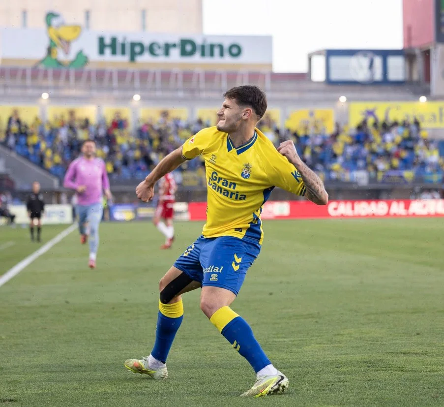 Cristian celebra el triunfo ante el Granada