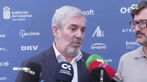 Clavijo dice que Canarias no recurrirá la regularización y critica los discursos «xenófobos» de Vox