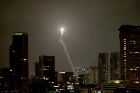 Irán lanza su mayor oleada de misiles contra Israel en semanas