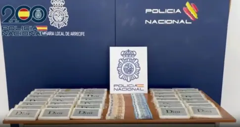 Cinco detenidos con 21 kilos de cocaína en una autocaravana en Costa Teguise