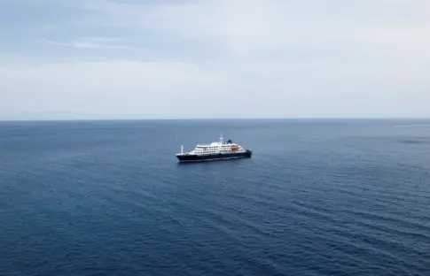 El ‘MV Hondius’ pone rumbo a Canarias
