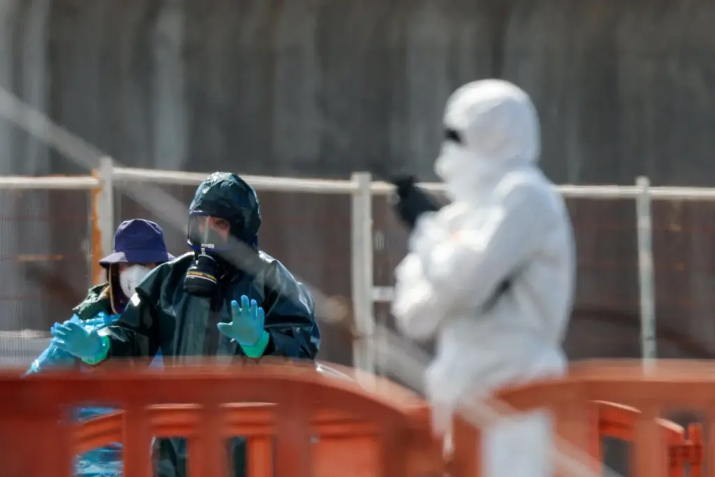 Operativo desembargo pasajeros Hondius. Reuters