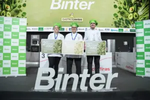 Adrián Núñez, ganador del Campeonato de Canarias de Jóvenes Cocineros y Cocineras Gran Premio Binter La Cocina en Verde