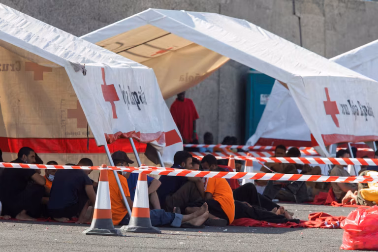 Cruz Roja y su labor en la crisis migratoria, central en la visita del papa León XIV