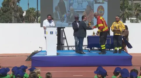 Gran Canaria rinde homenaje a sus bomberos forestales en su día oficial