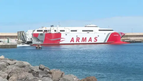 Incertidumbre en El Hierro por la ausencia del ferry de Armas tras cinco meses