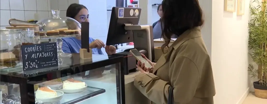 Bizum estrena el pago directo en comercios, bares y supermercados