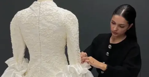 Paola Barreto, la diseñadora palmera que conquista la moda internacional inspirándose en su tierra