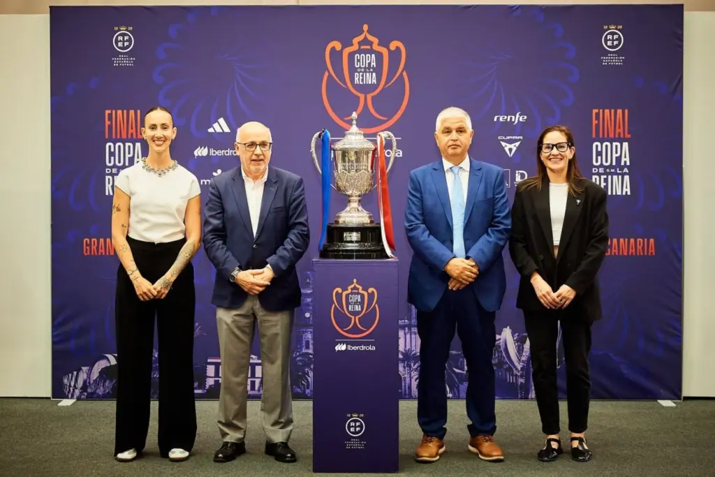 La Copa de la Reina aterriza en Gran Canaria. Imagen RFEF