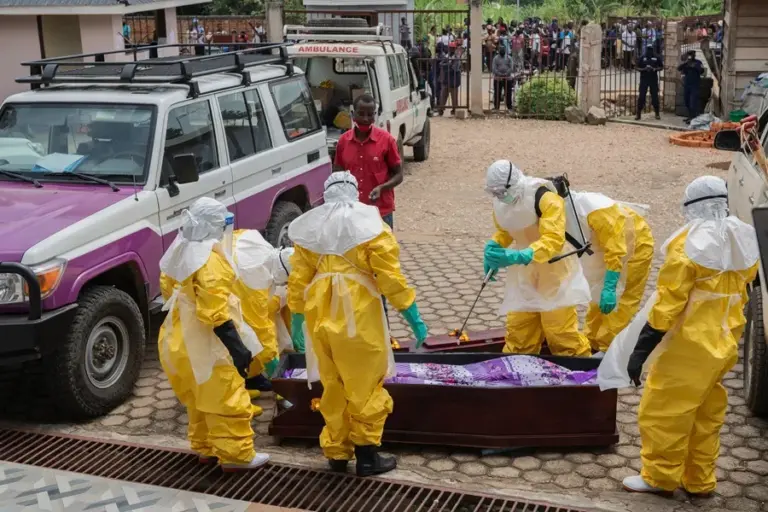 La OMS eleva a 220 las «muertes sospechosas» por el brote de ébola en la RD del Congo