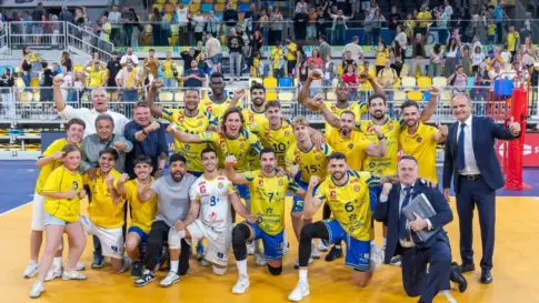 3-0 | El CV Guaguas elimina al CV Manacor y se mete en la final
