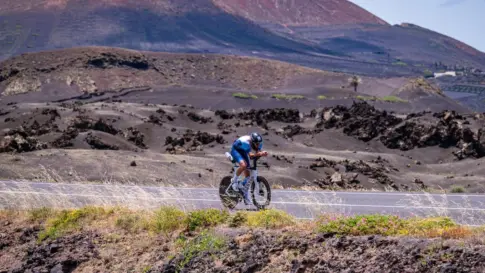 Sam Laidlow y Lucy Charles-Barclay vencen con autoridad en el Ironman de Lanzarote